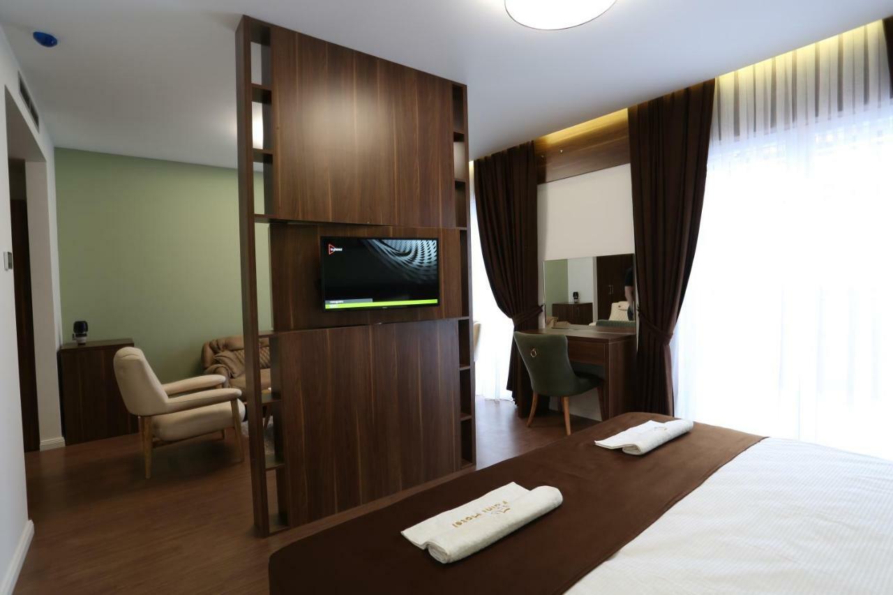 Kuint Hotel Peje Ngoại thất bức ảnh